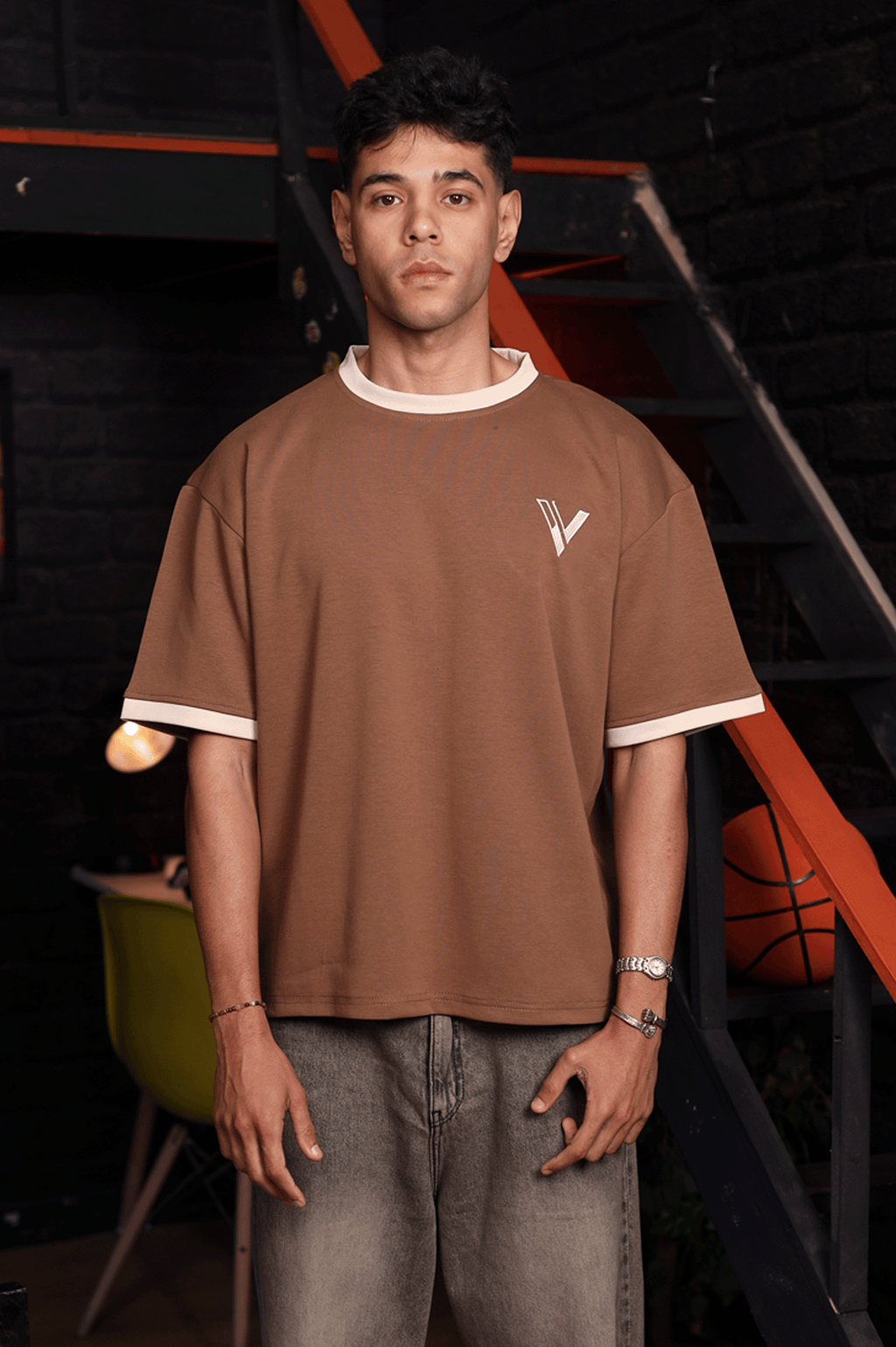Return - Brown - T-Shirt