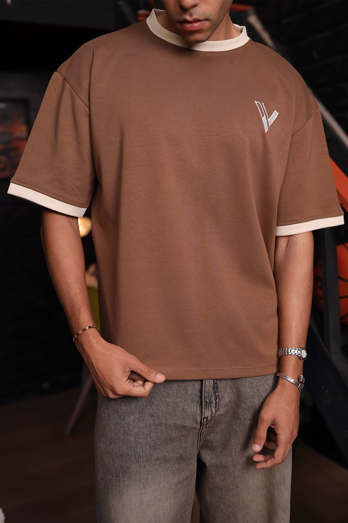 Return - Brown - T-Shirt