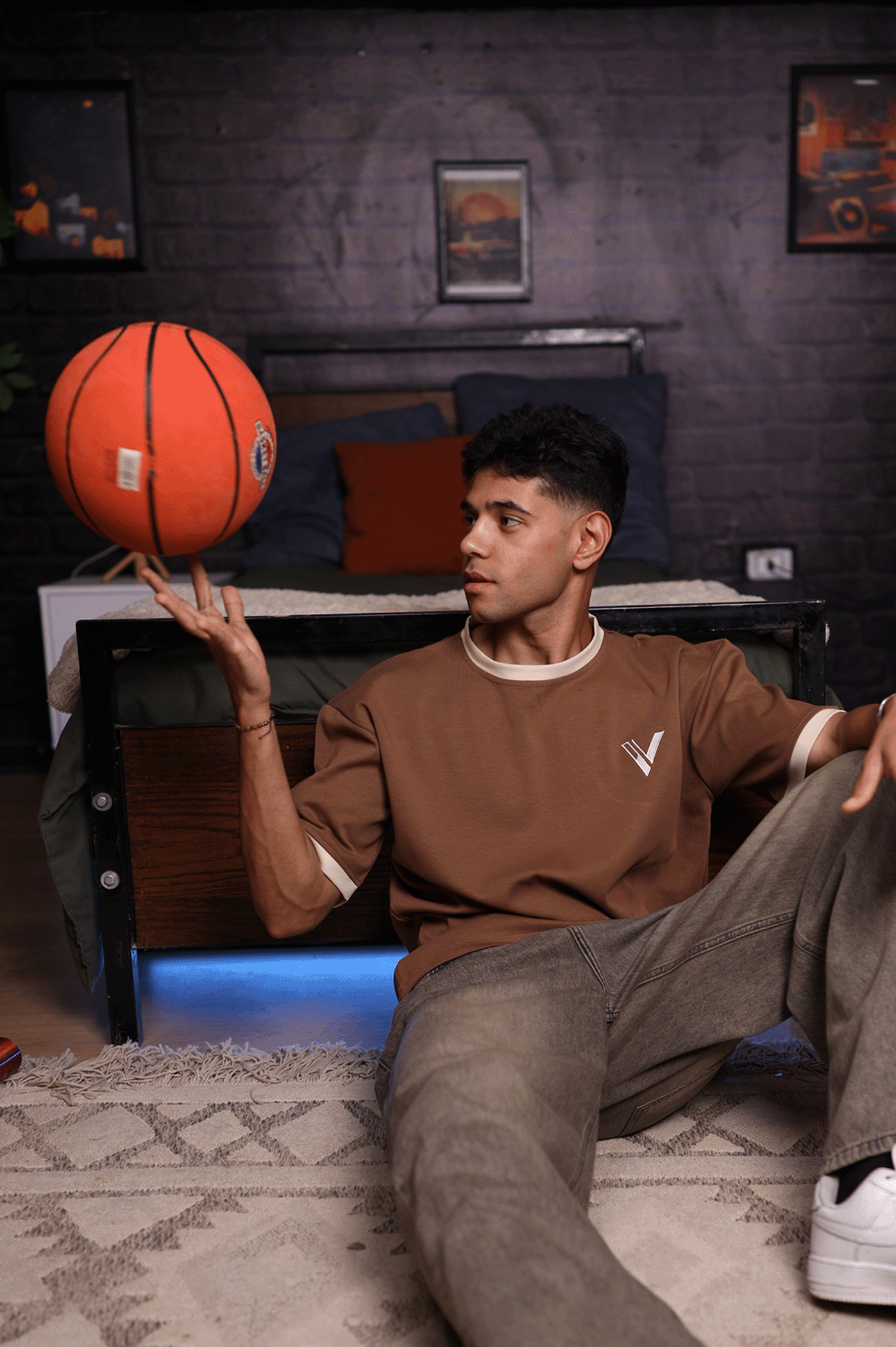Return - Brown - T-Shirt