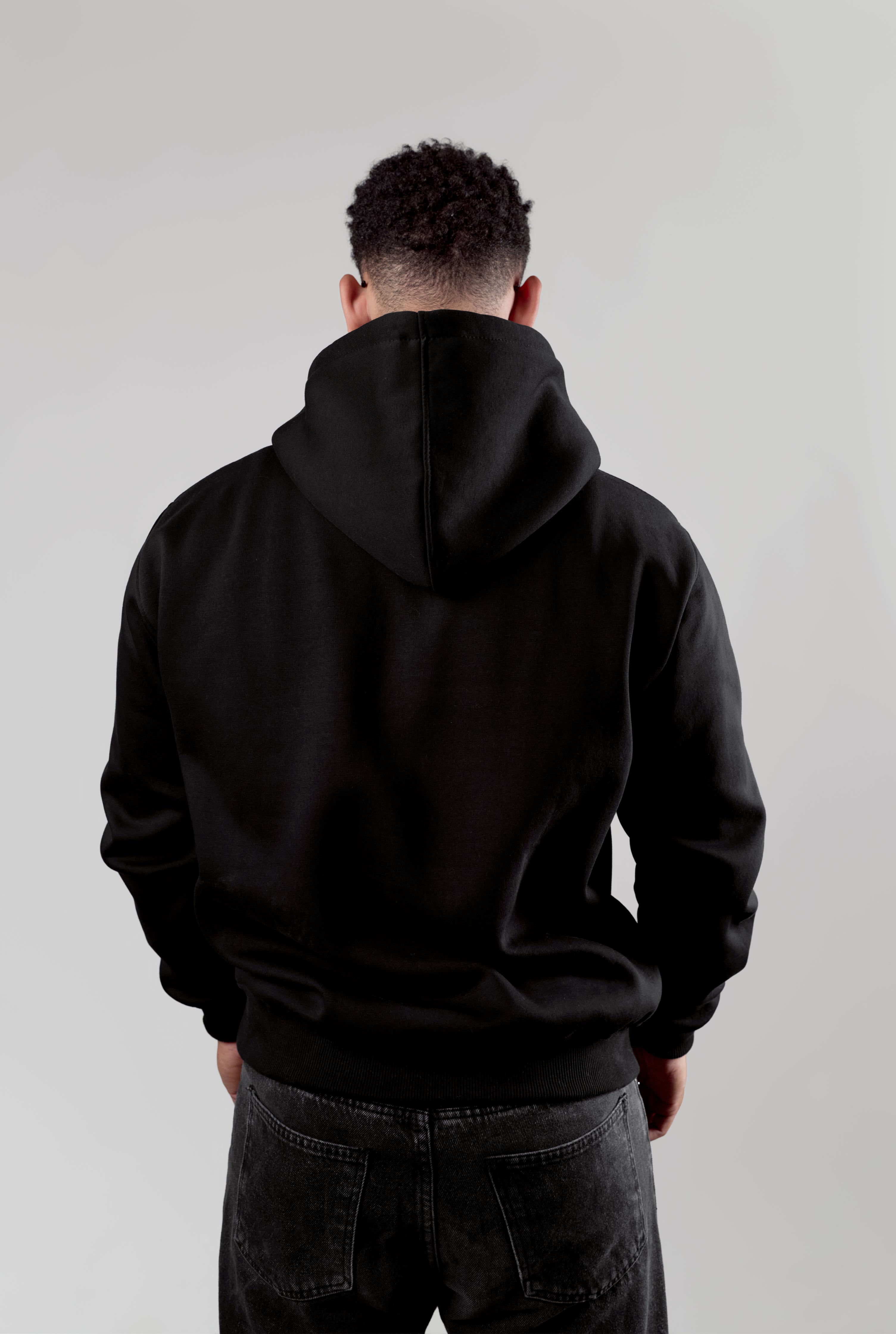 Relax - Black - Regular Fit